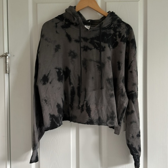 Tie-Dye Cropped Hoodie NWT - Picture 1 of 7